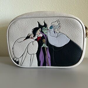 Coach Disney Villains Crossbody Bag 8x5.5x2